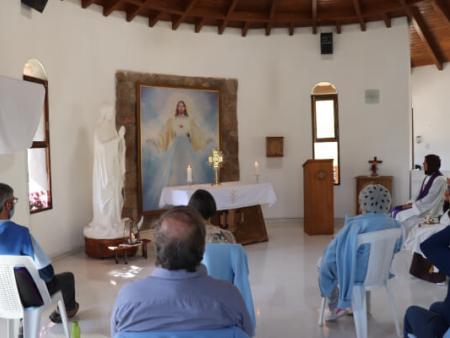 Adoração ao Santíssimo ao vivo